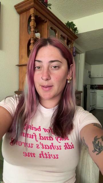 @Kelly 💖 Streamer + Gamer 🎮✨