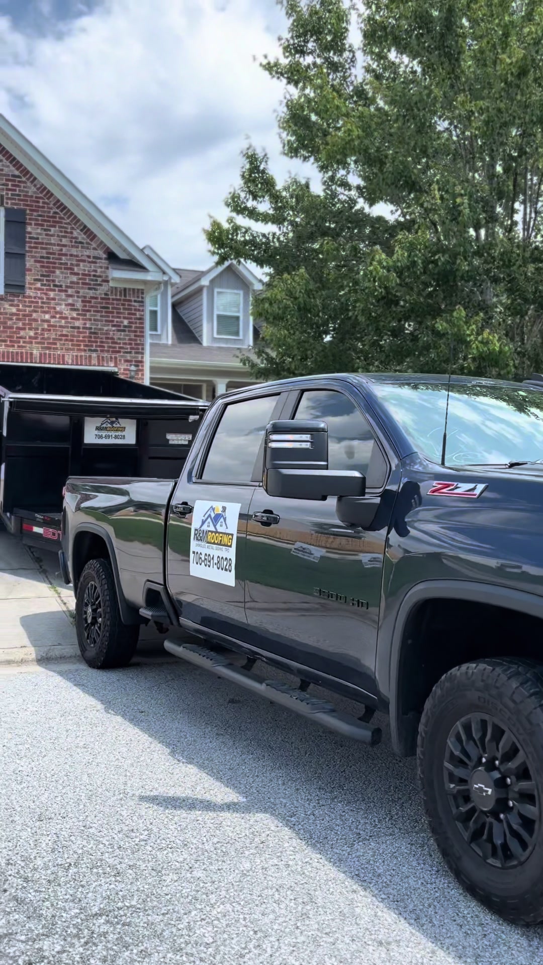 @R&M Roofing construction LLC