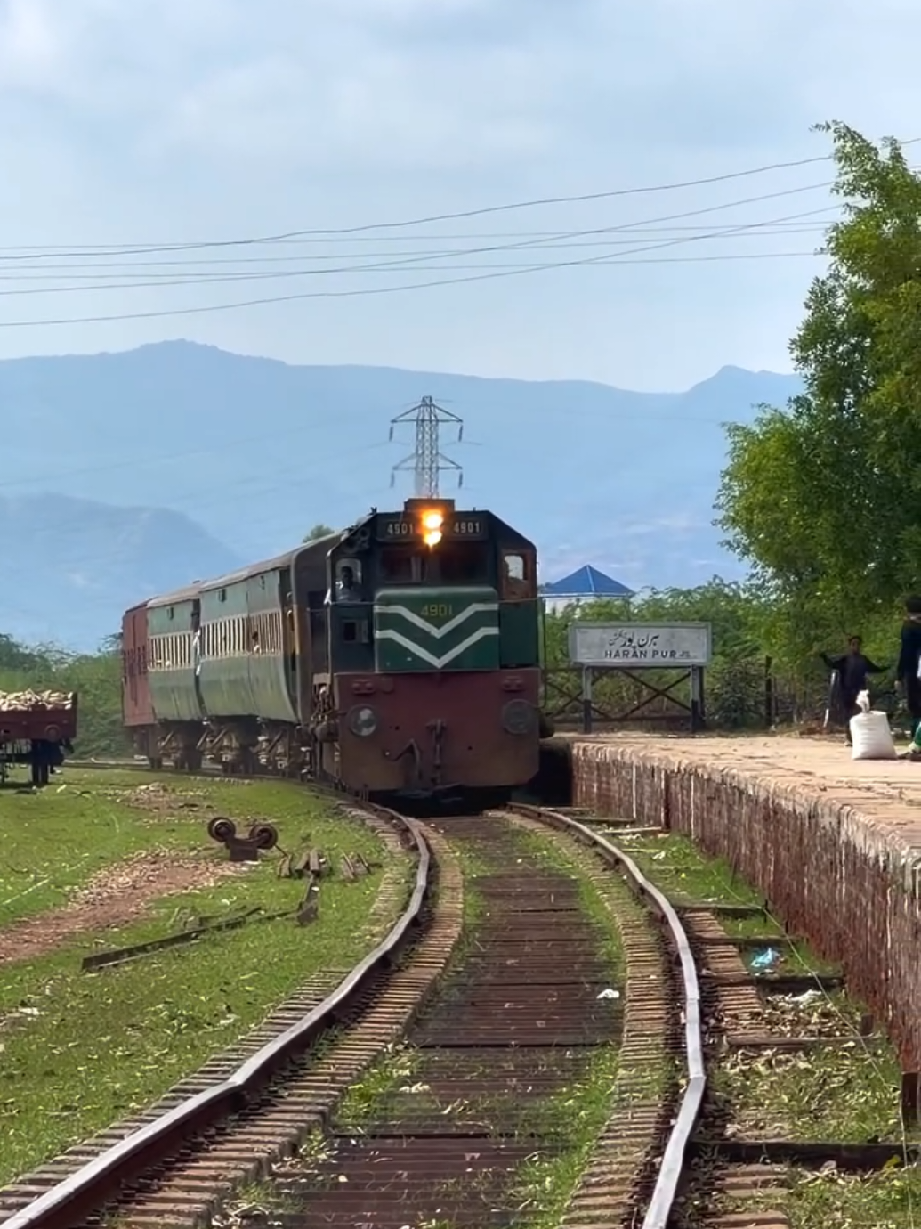 @RAILWAYISM