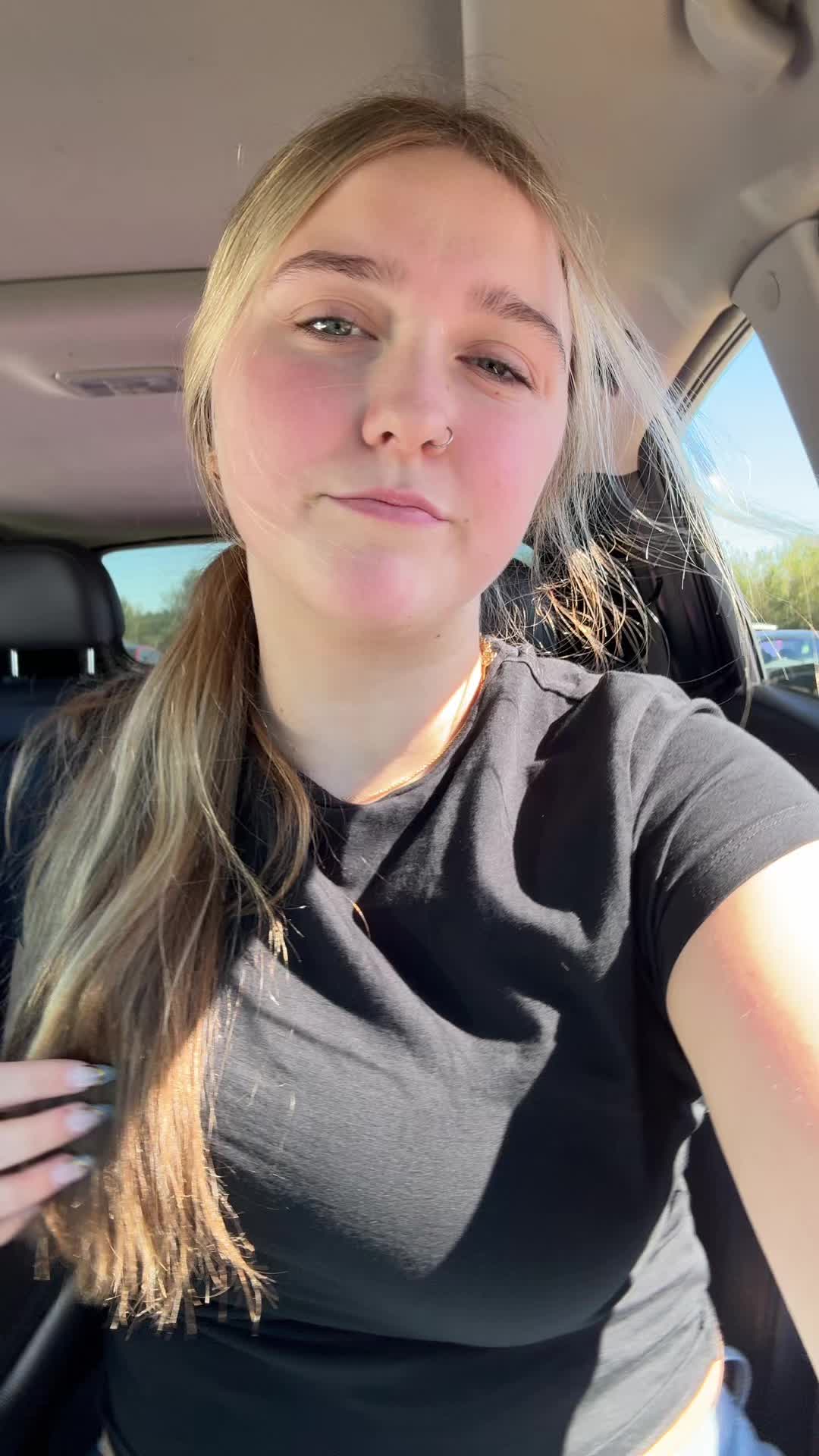 @Laney🖤ﾒ𝟶