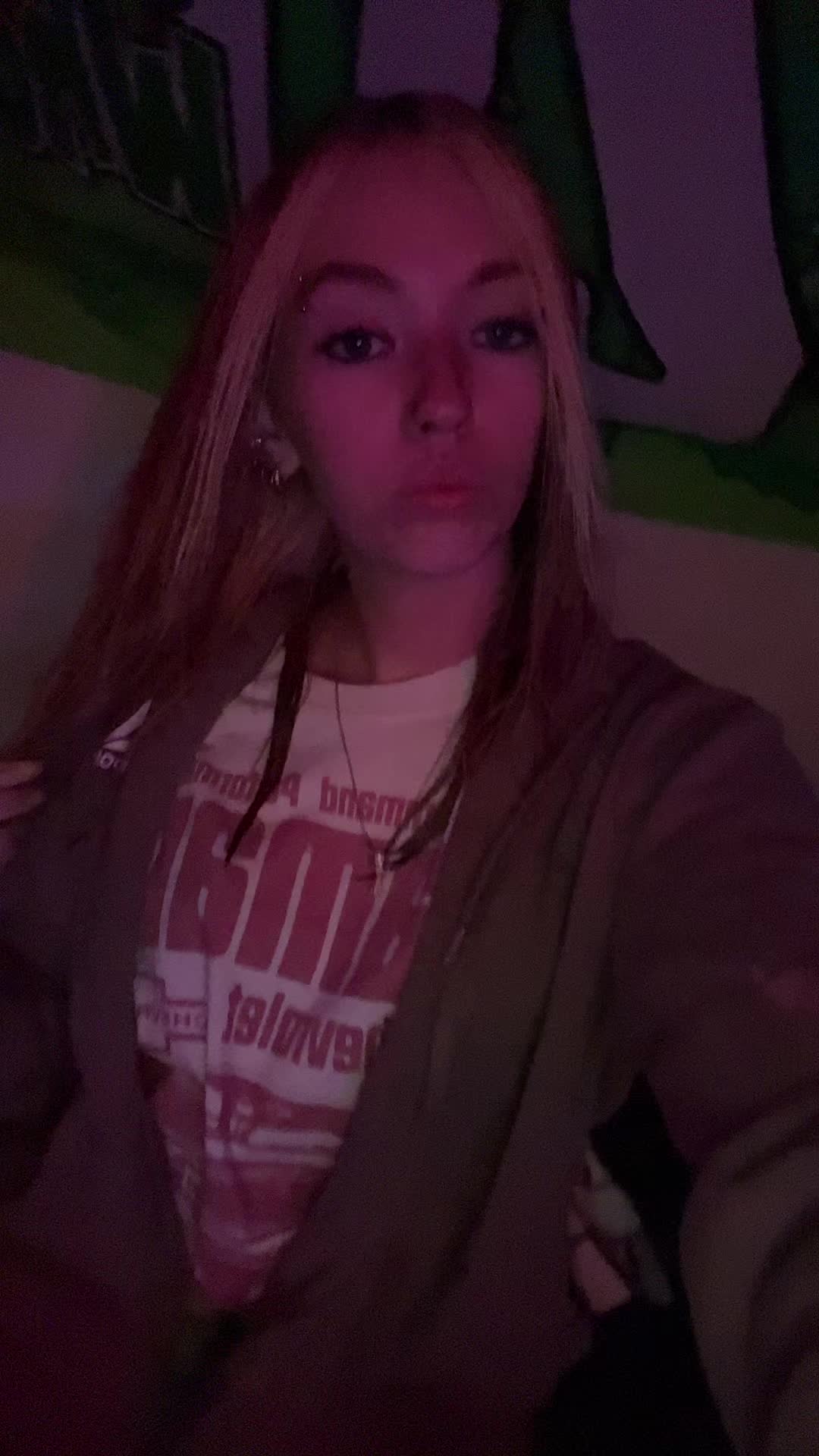 @Tia🤪