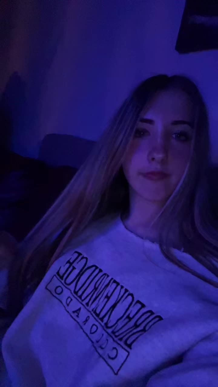 @Elly🤍