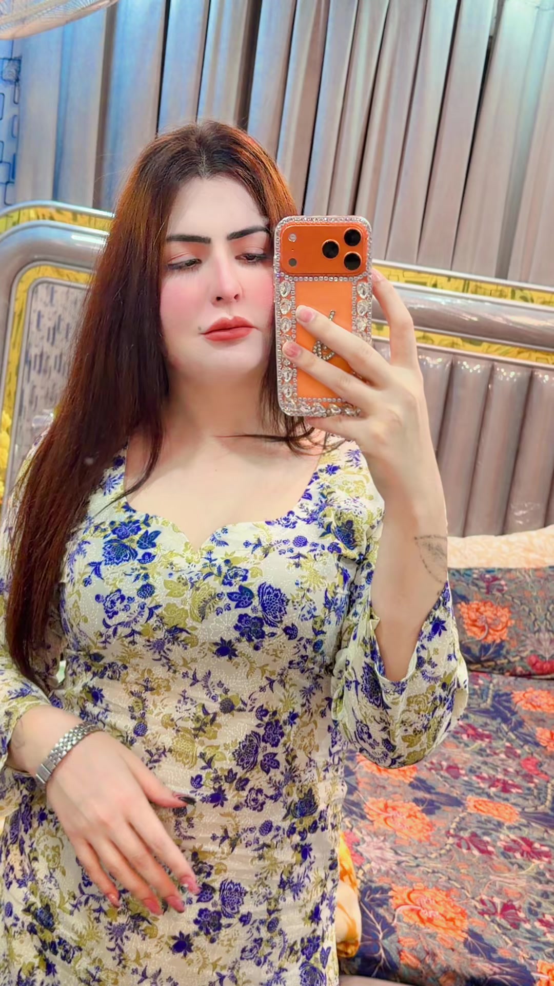 @Riya Khan34