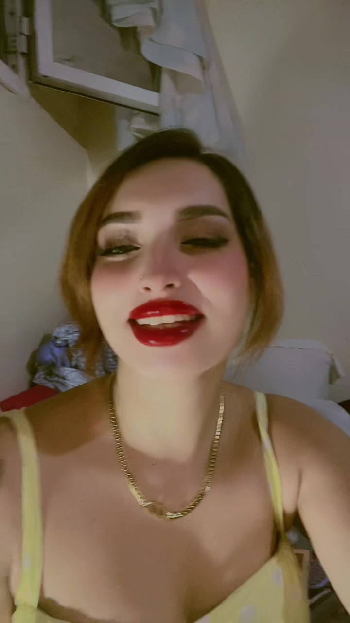 @The_queen👑