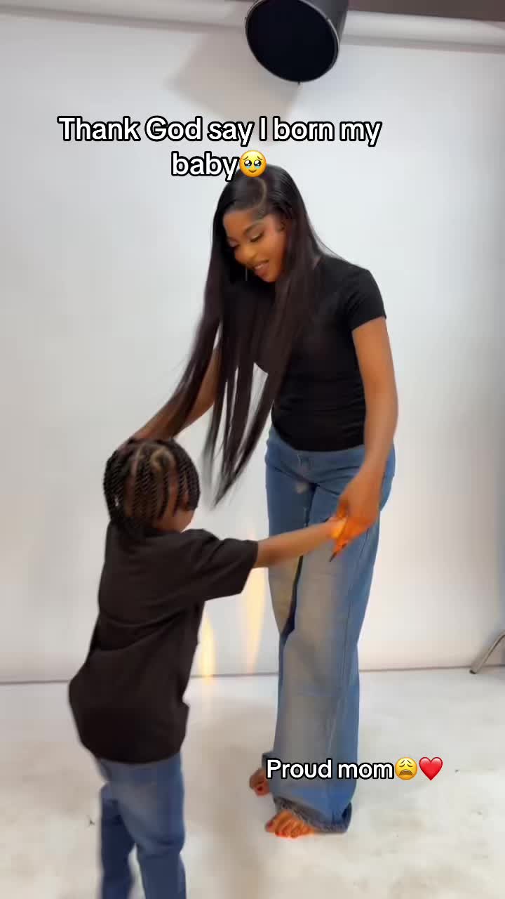 @Kikelomo🙃💕