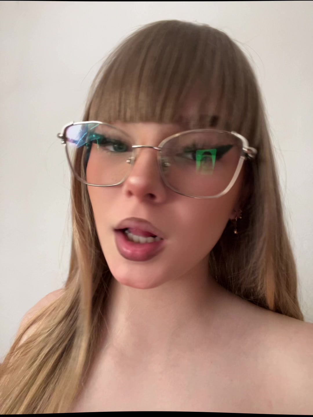 @_comiskaa