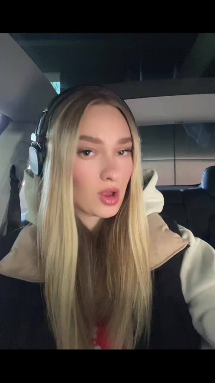 @anya