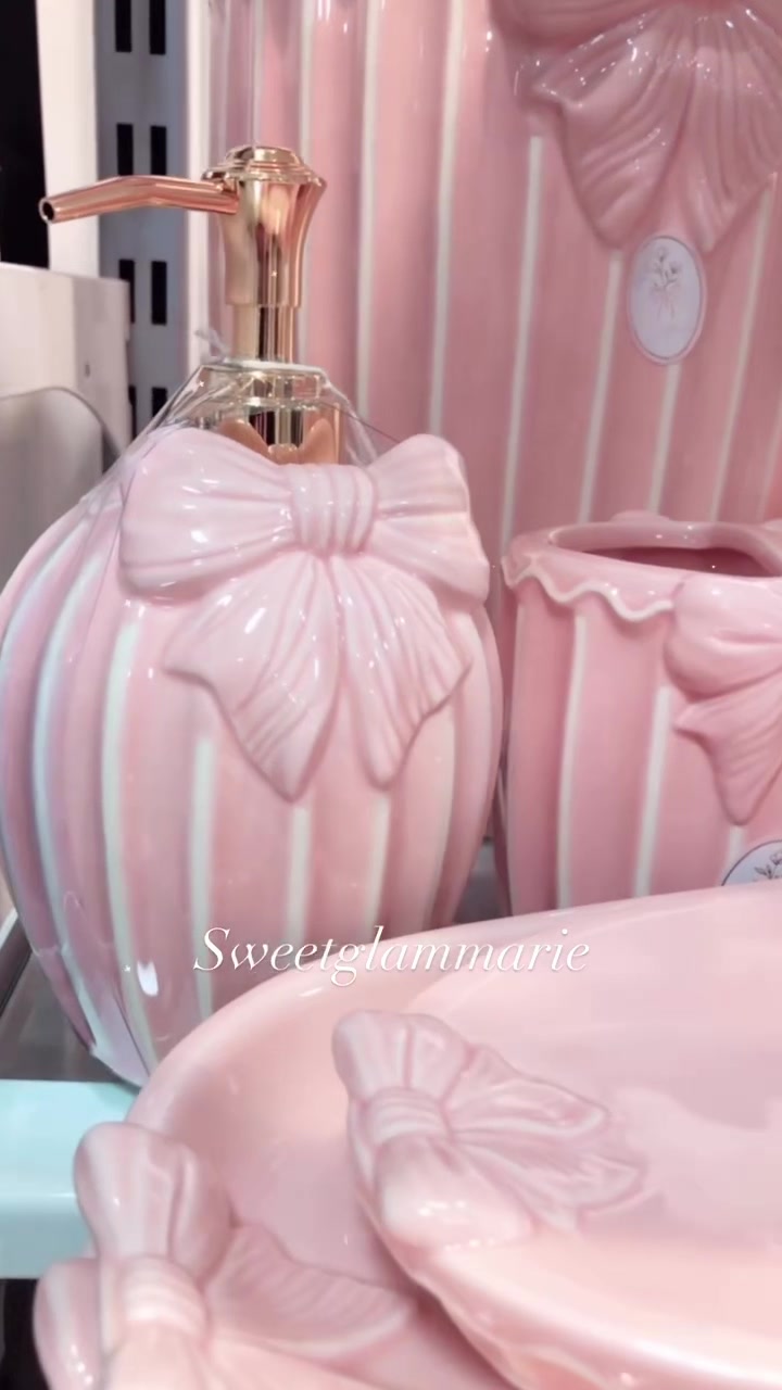 @Sweet Marie 🦢🎀