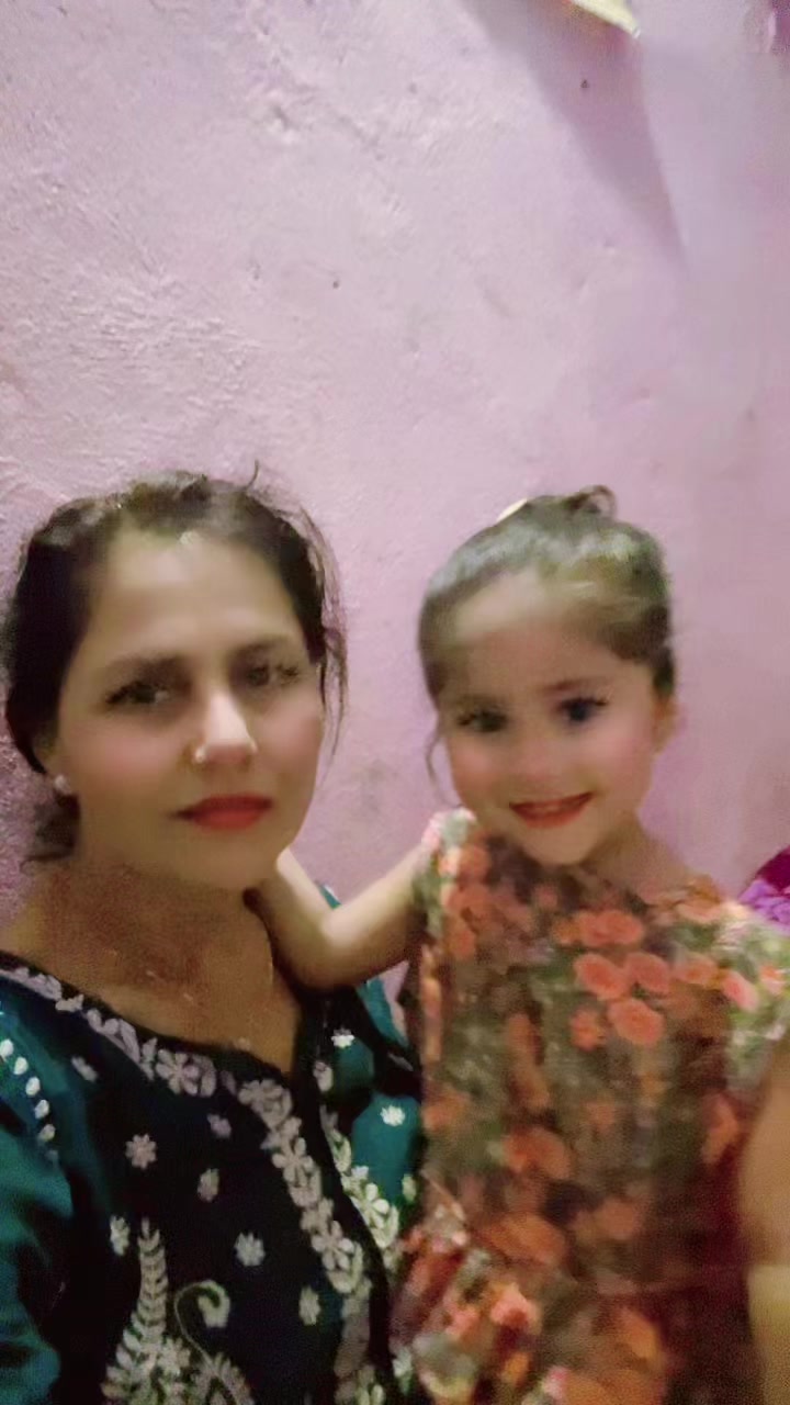@Amrita Bhandari732