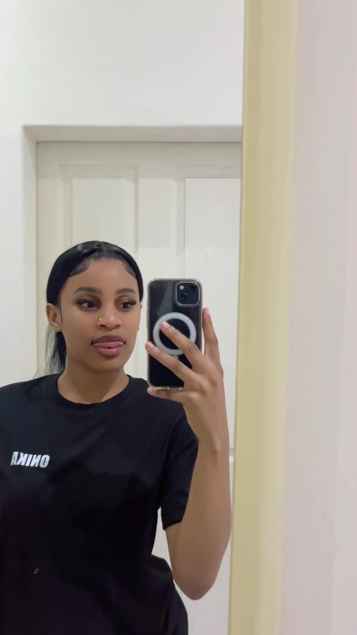 @Onika Vezi