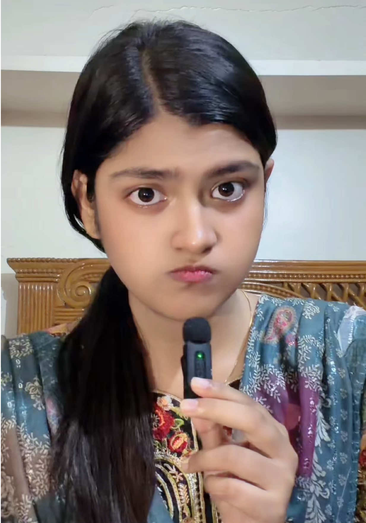 @Akhi Pakhi