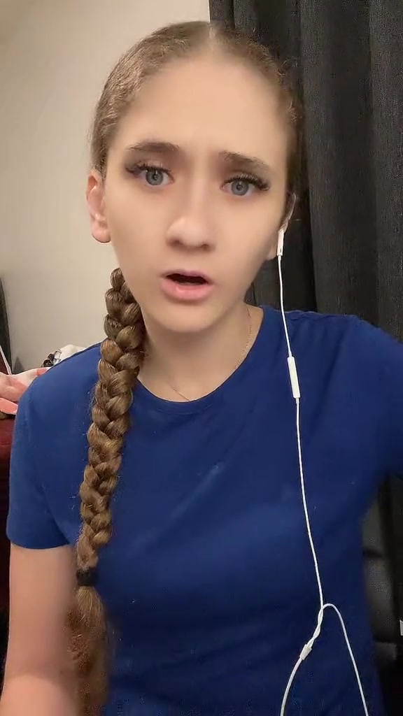 @Missphoebev