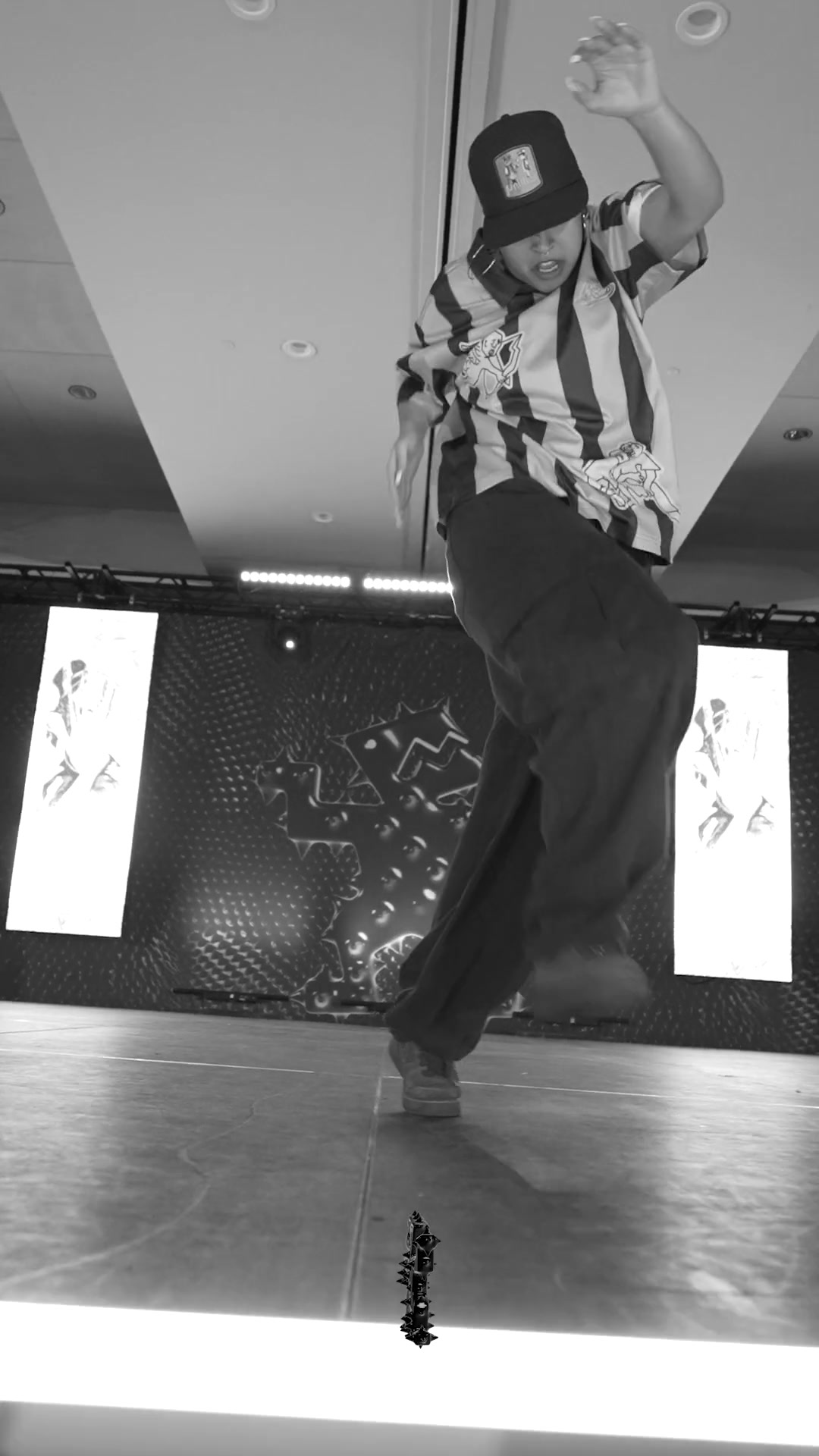 @Monsters Dance