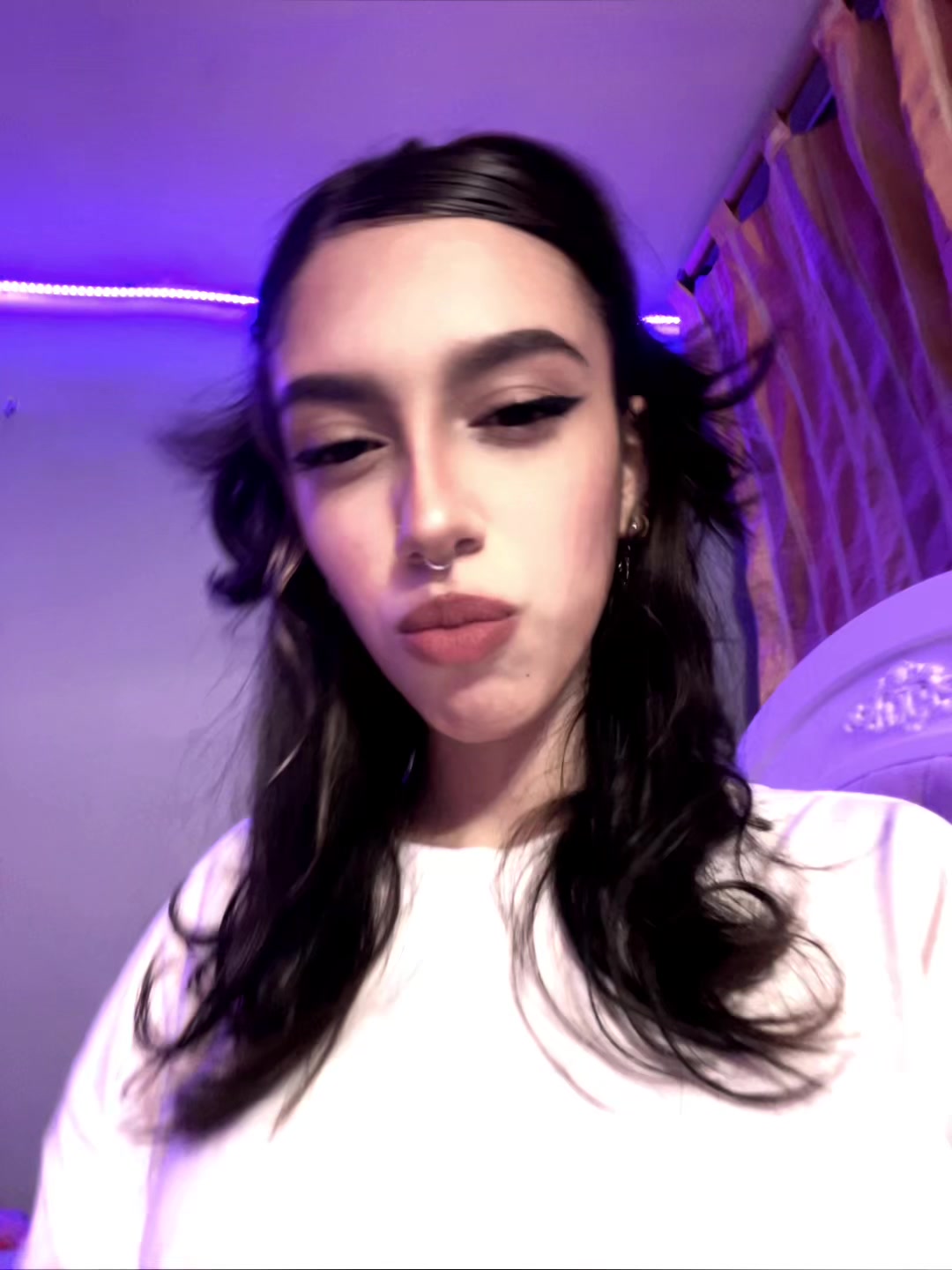 @نوژآ