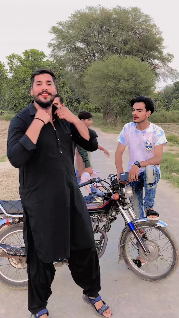 @Malik Dera Nawabi 😎