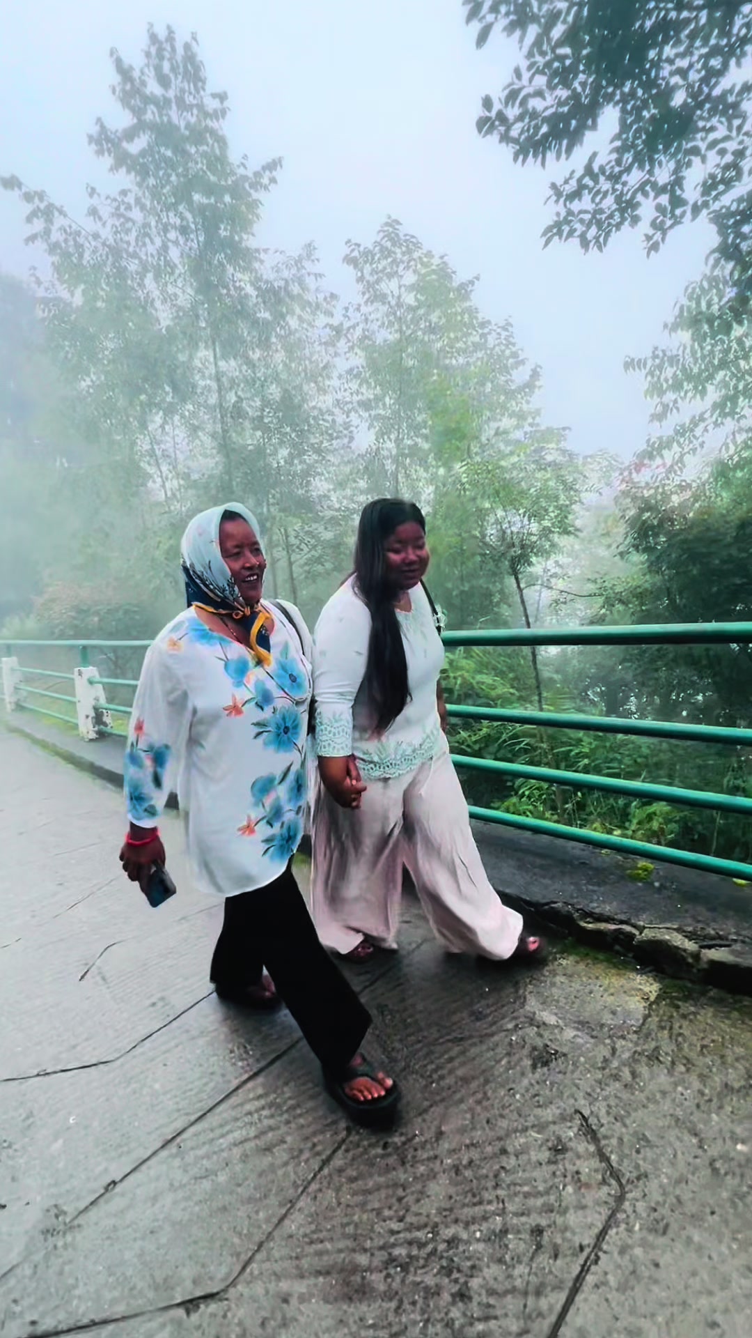 @Gauri Gyaba ❣️🌹🥀