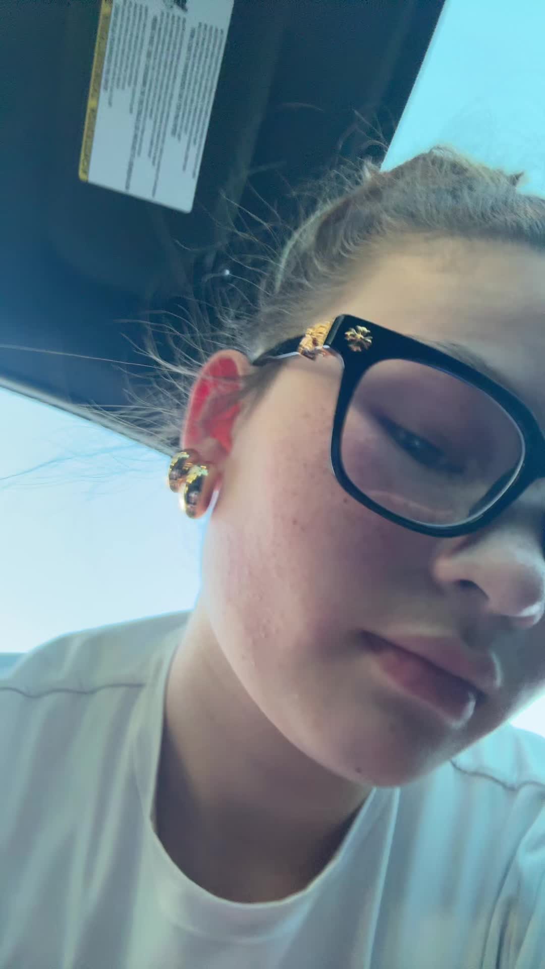 @idkimjustacurlyheadasian