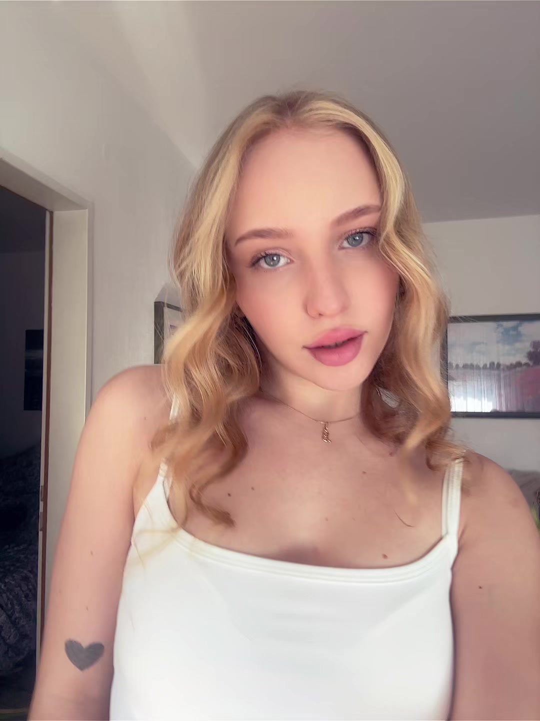 @vvvsch