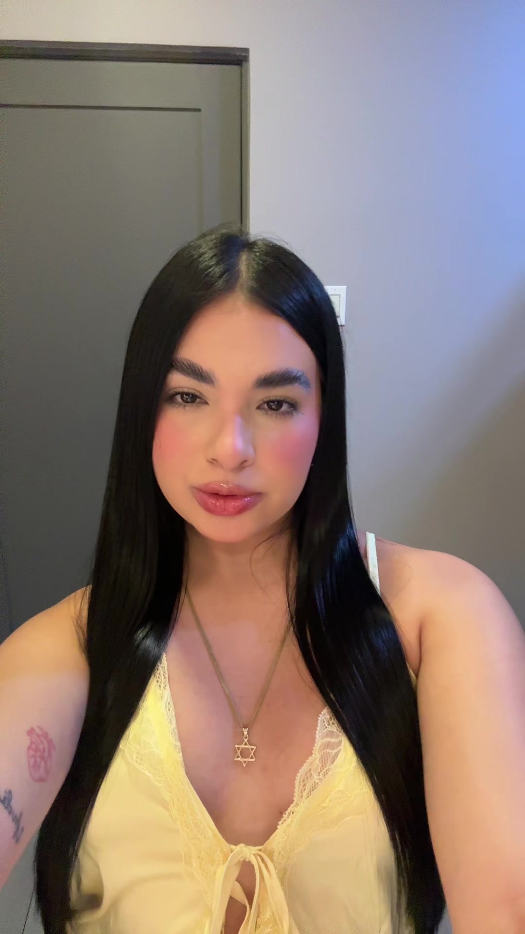 @𝙑𝙖𝙡𝙚𝙧𝙞𝙖 𝘾