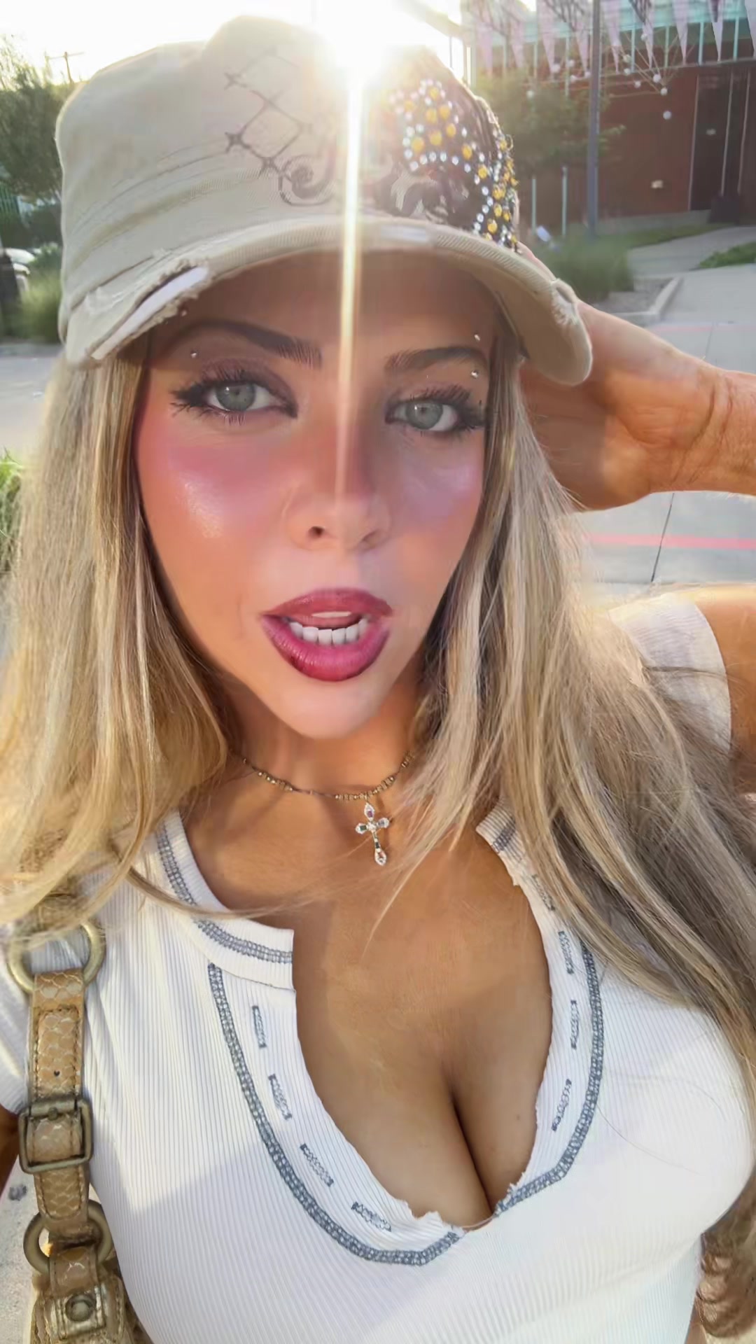 @TayTay