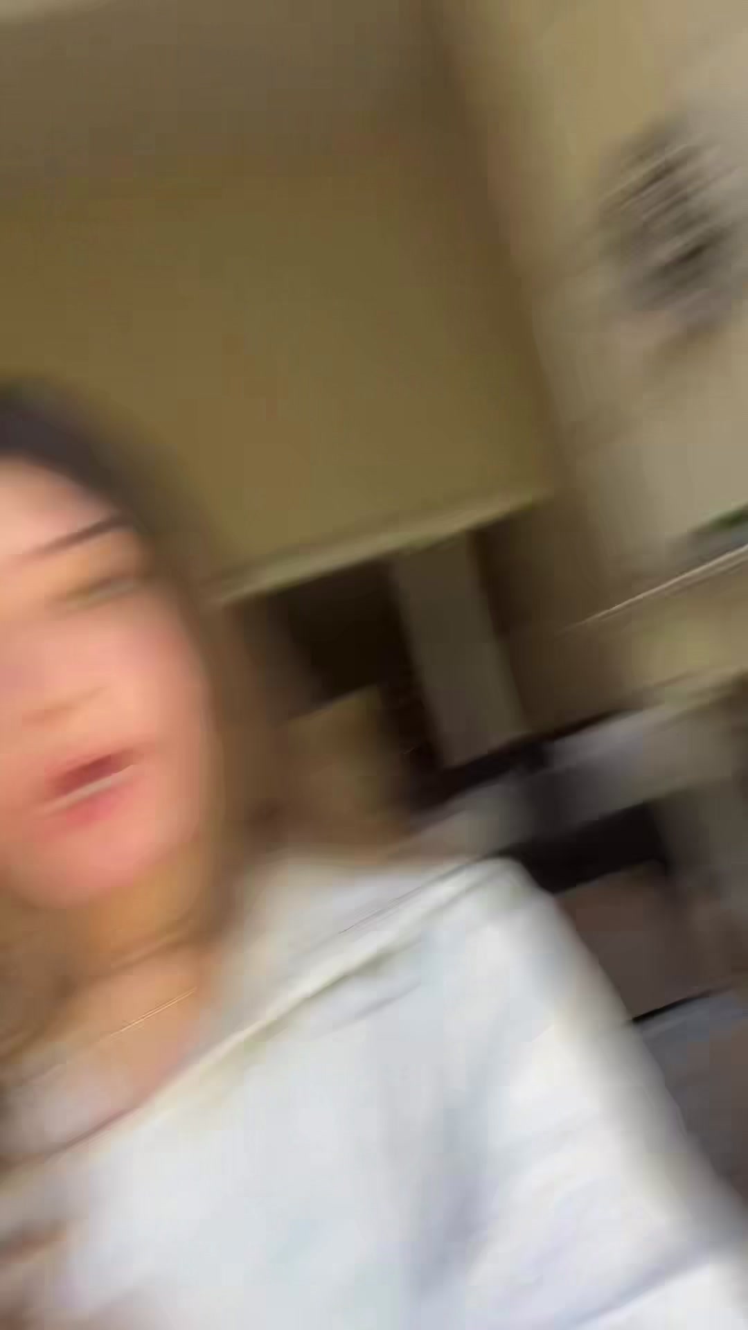 @Isabella