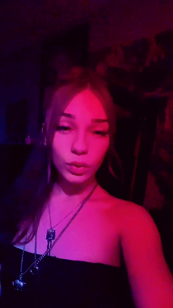 @glittertornado88