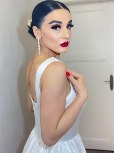 @GLAMLORA