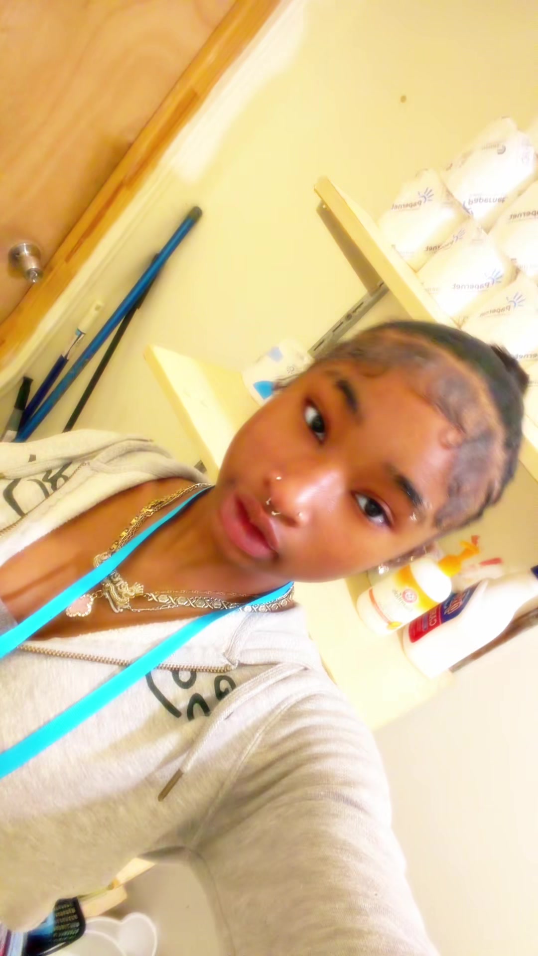 @RENIDAPOOH🧸👩🏾❤️💋👩🏾