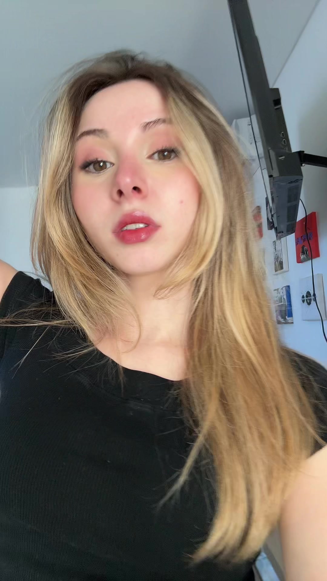@Valen
