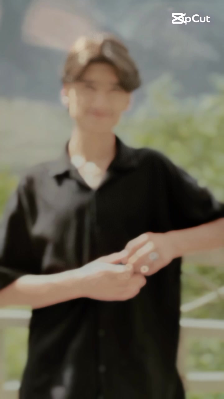 @𝘼𝙆 𝘽𝙍𝘼𝙉𝘿🪐
