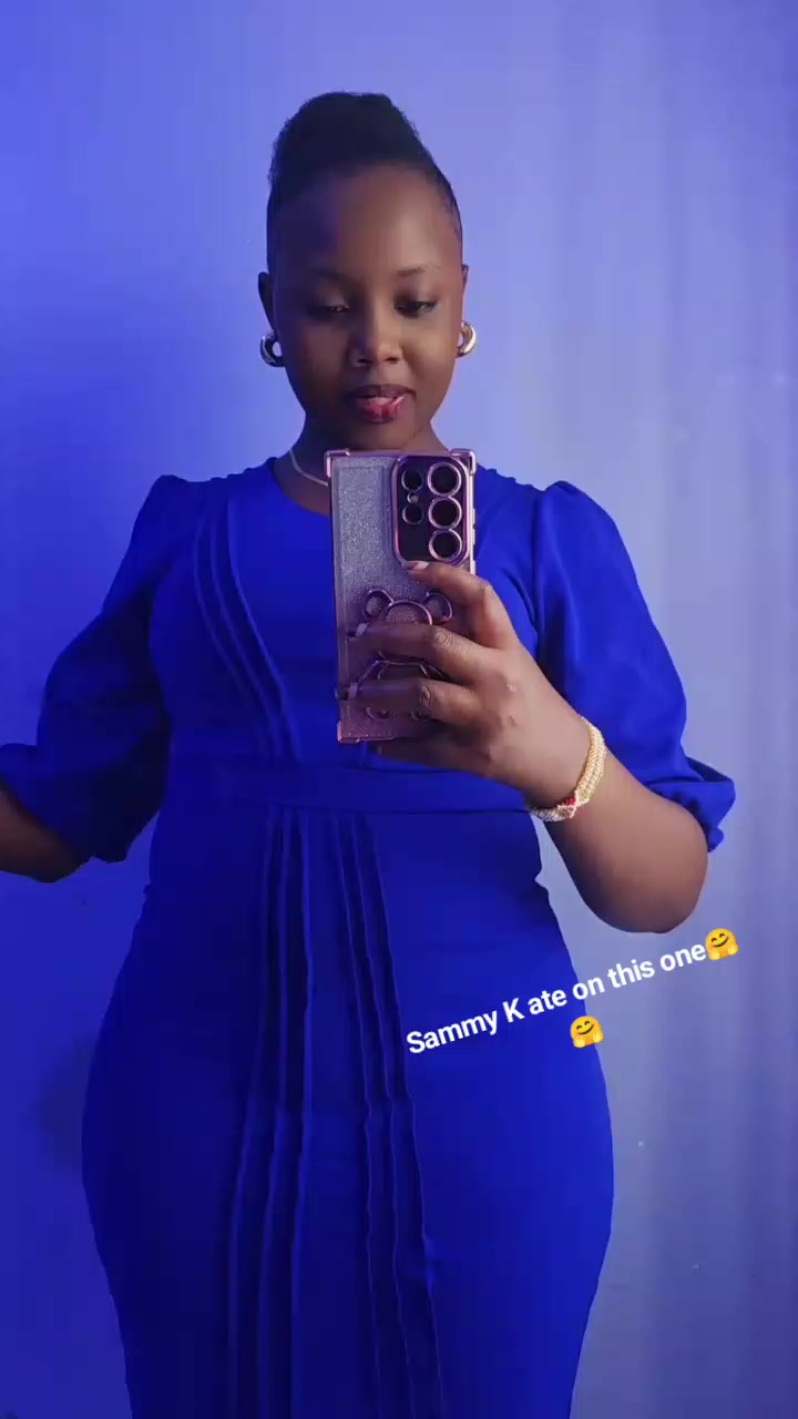 @JoanQuincee