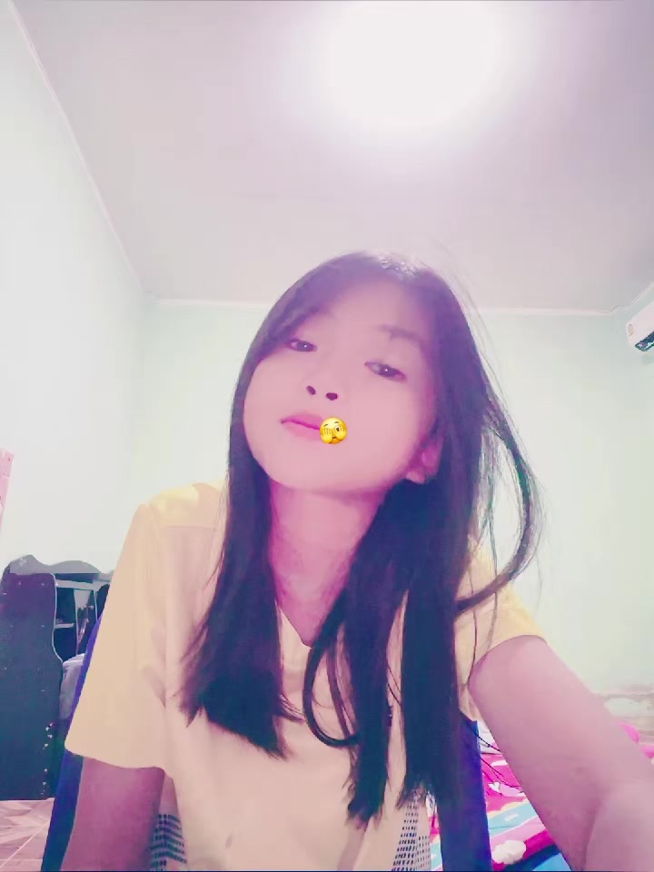 @🐼