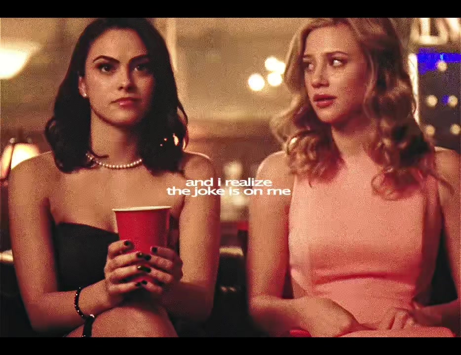 @🧛🏽&zwj;♀️