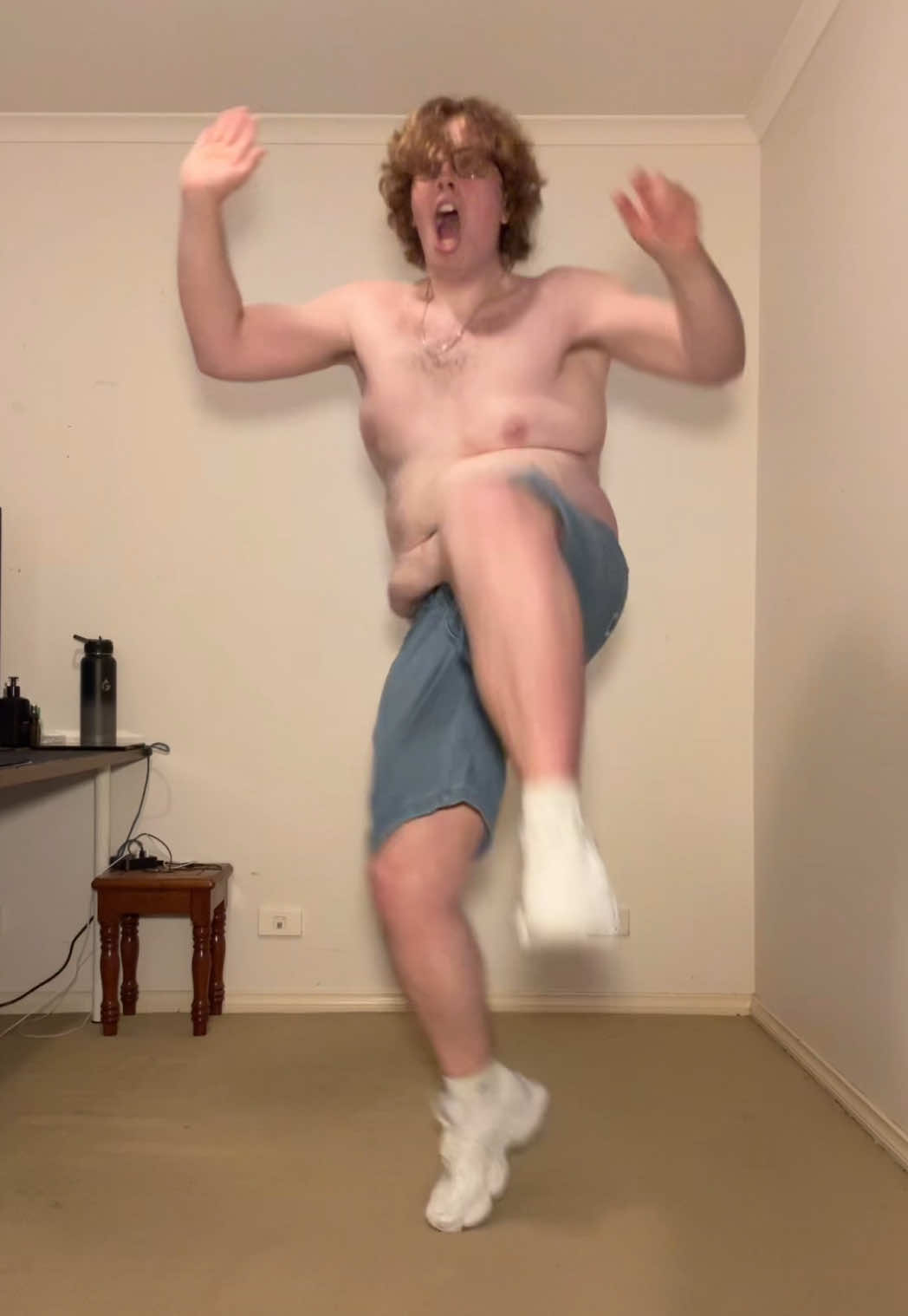 @Maakwithak