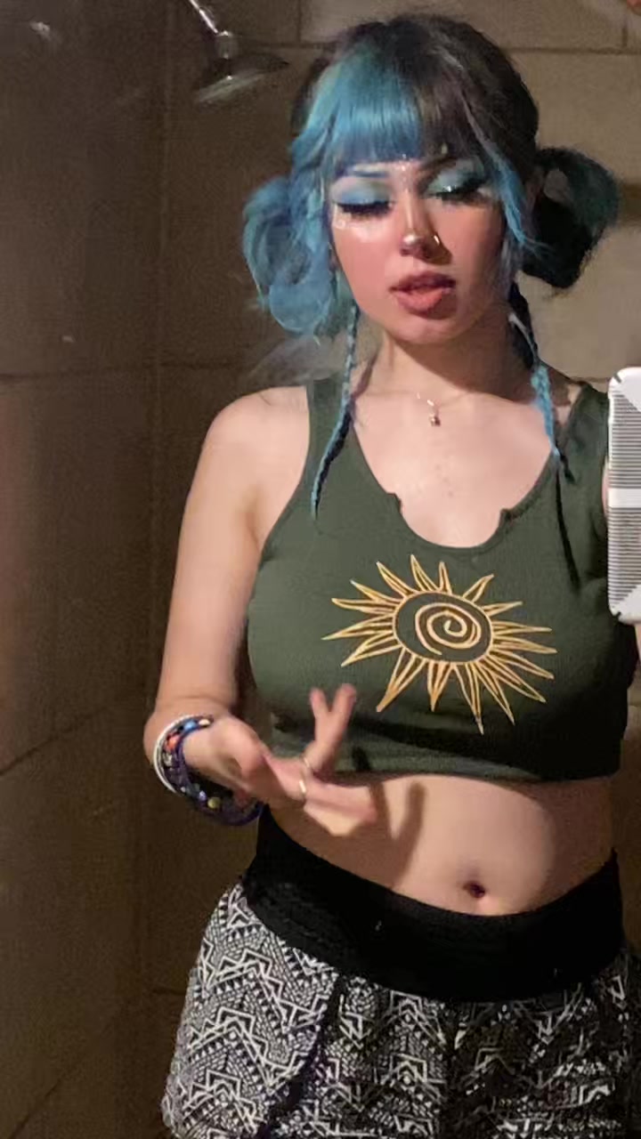 @roo<3