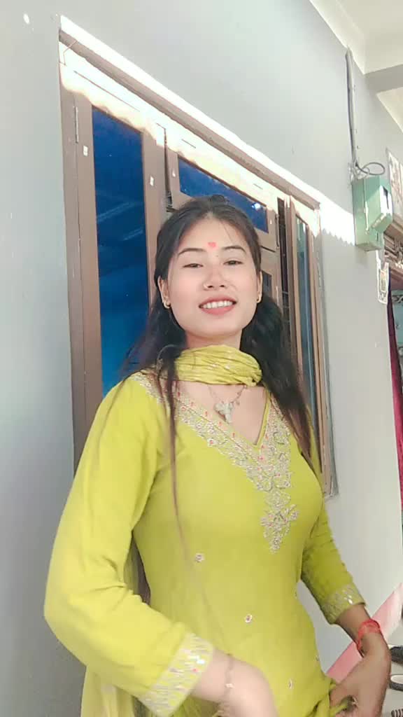 @Xoti(•‿•)