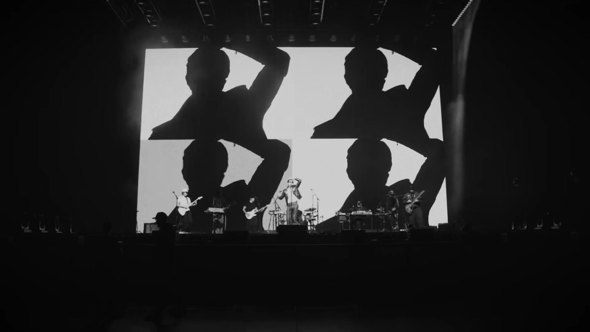 @The Neighbourhood