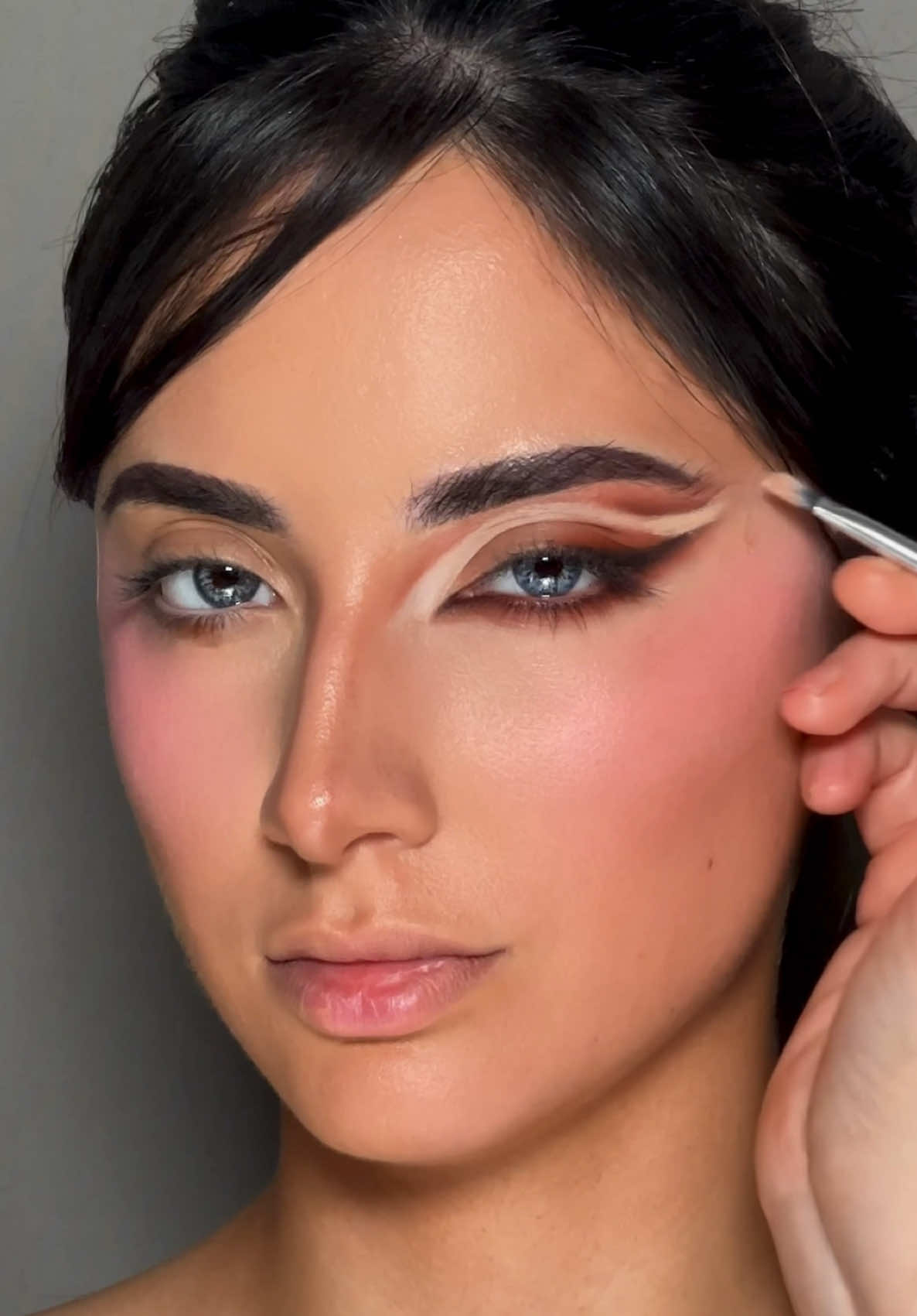 @NeslisMakeup_