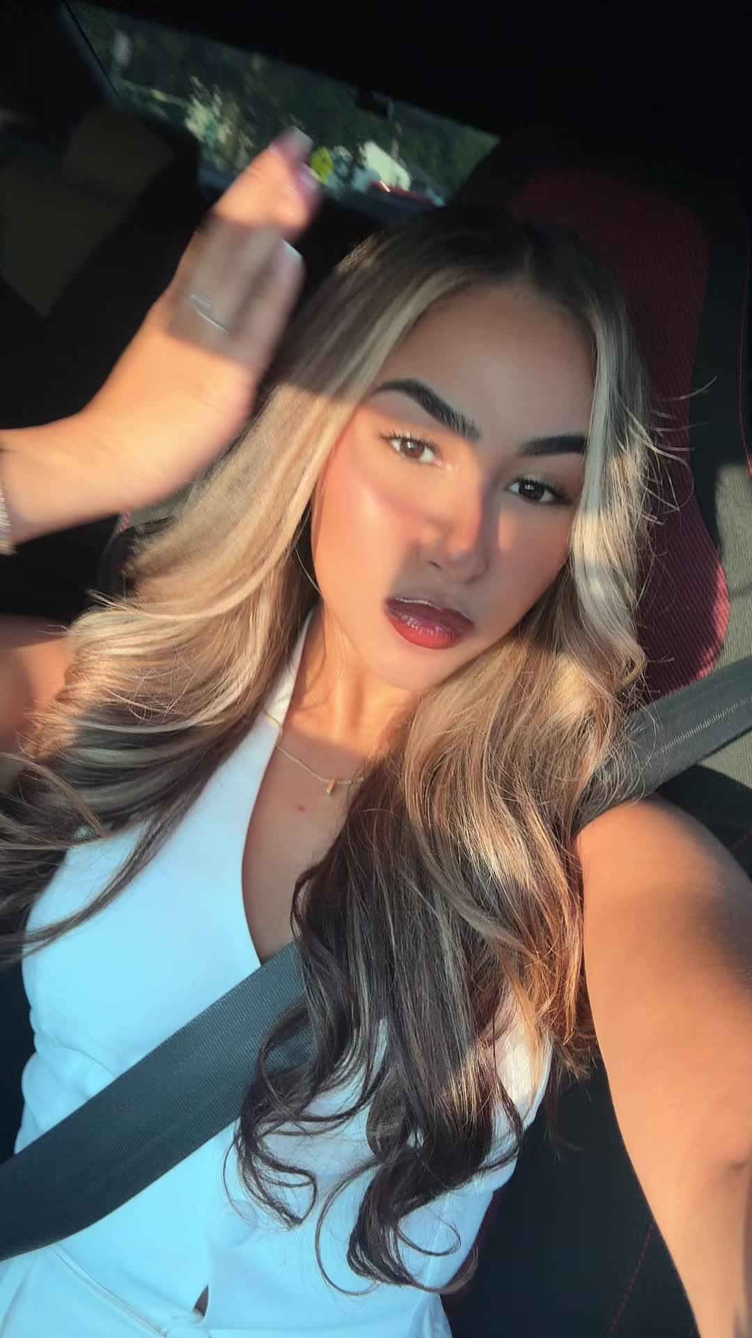 @izabelle_27