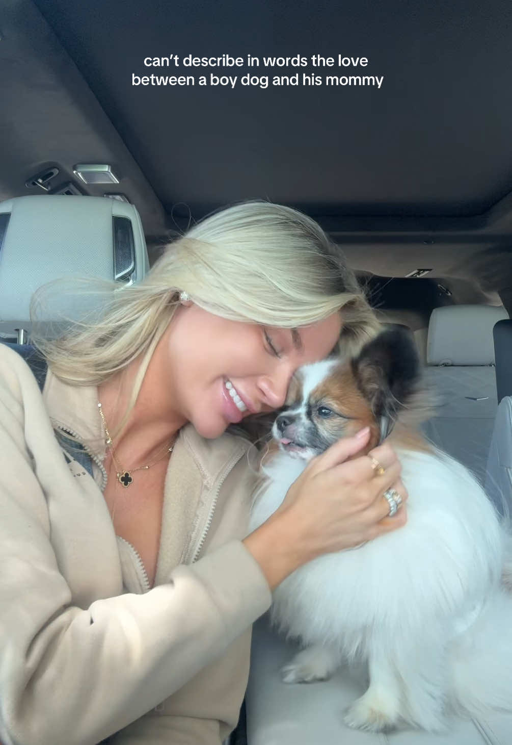 @alexacollins