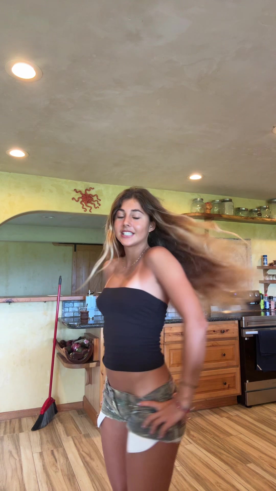 @Ayla Daian
