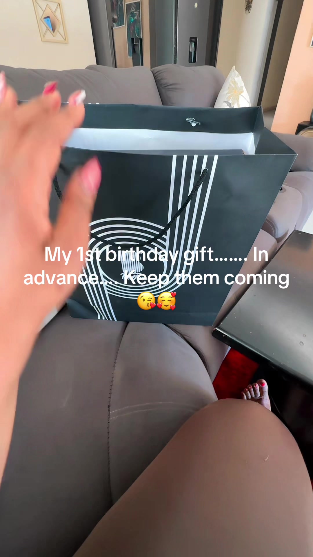 @Curvilicious 🥰F
