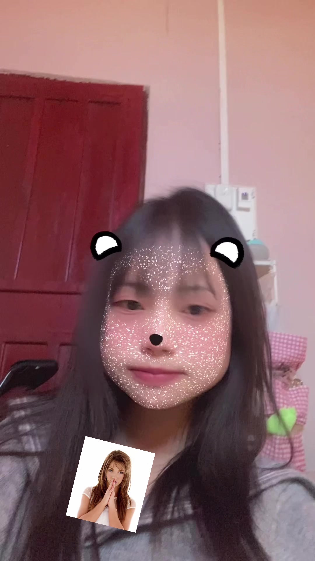 @d&egrave;ng měi n&aacute;n.