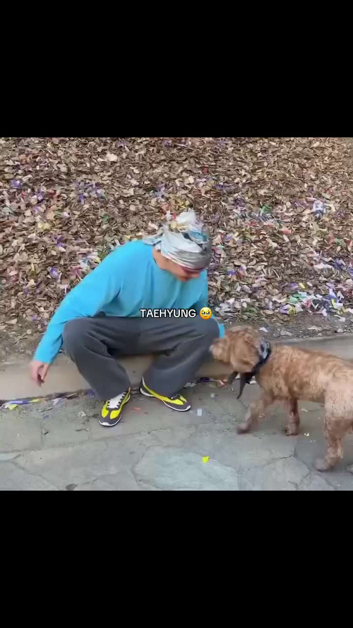 @⁷