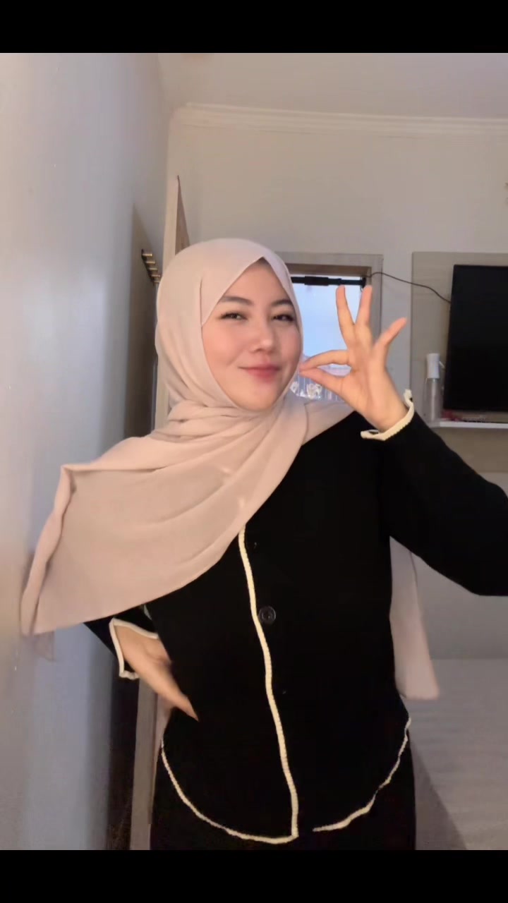 @Momkai