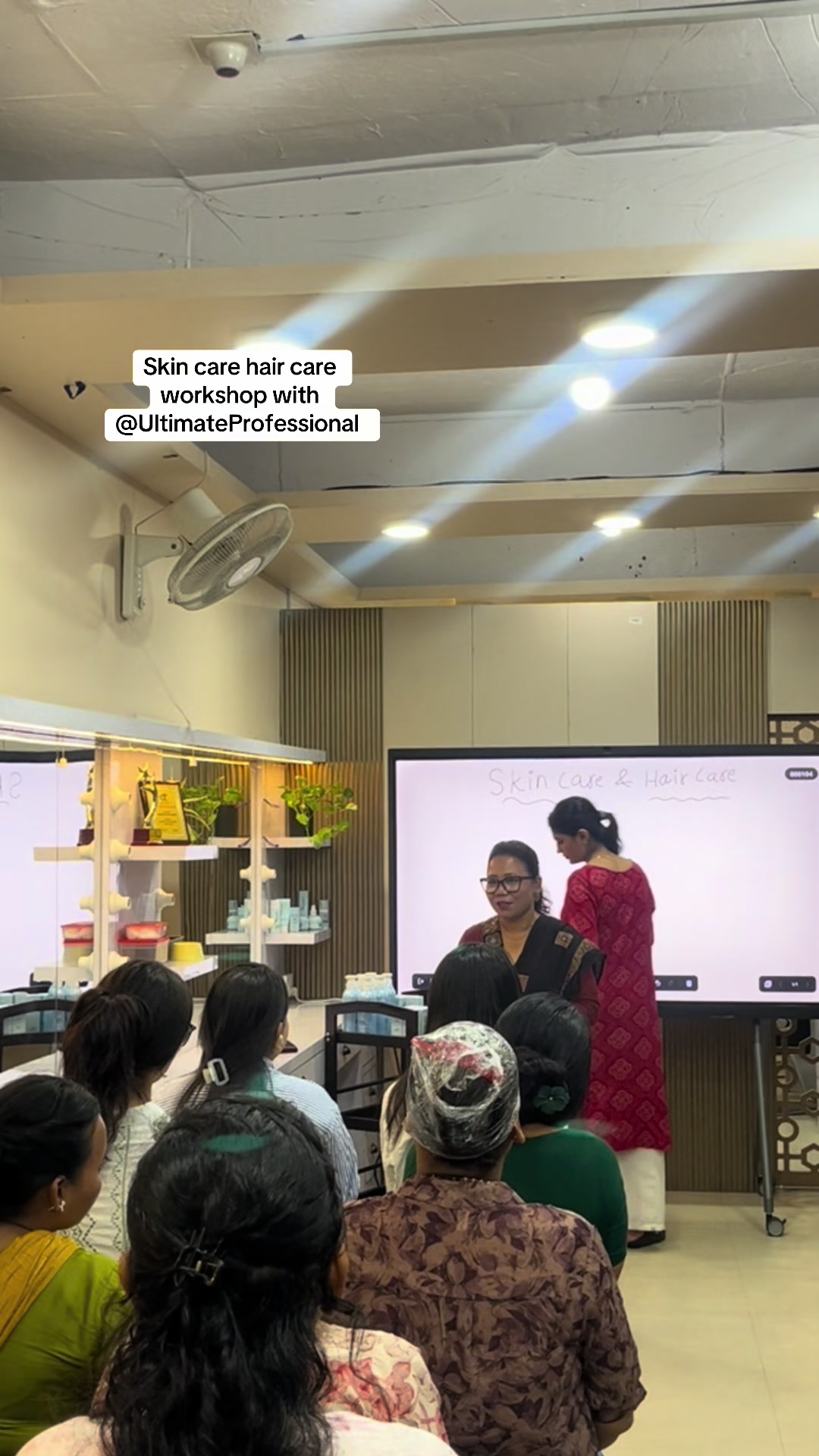 @Aakarshan beauty salon&academy