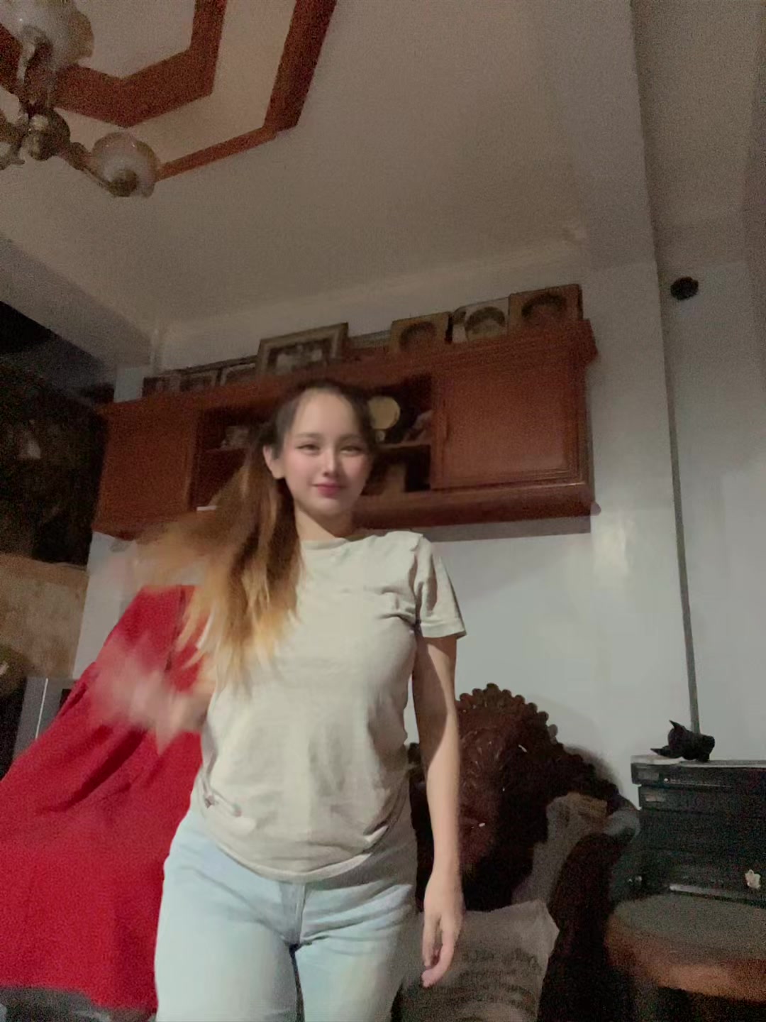 @Luna