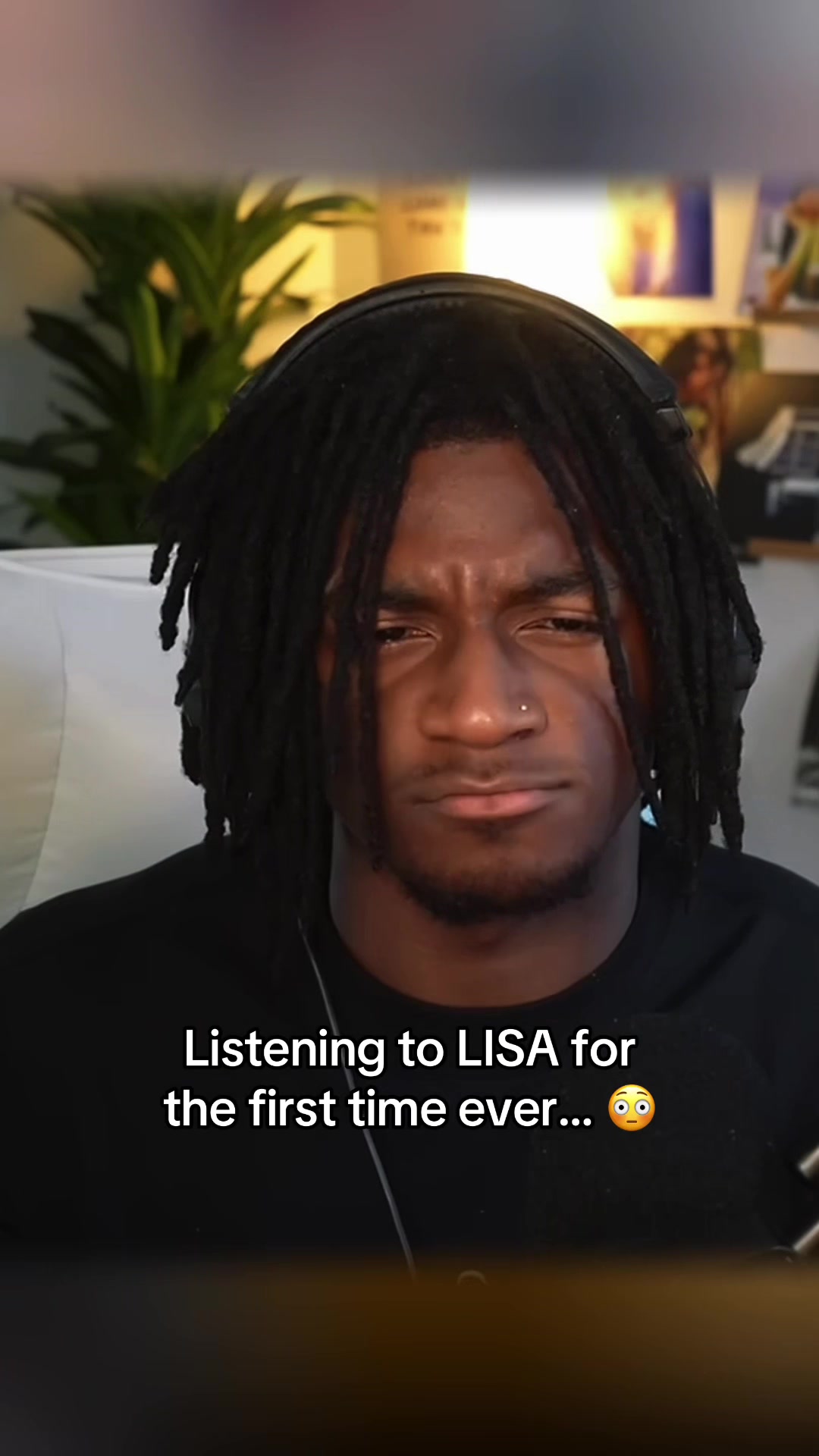 @Souvenir Reacts