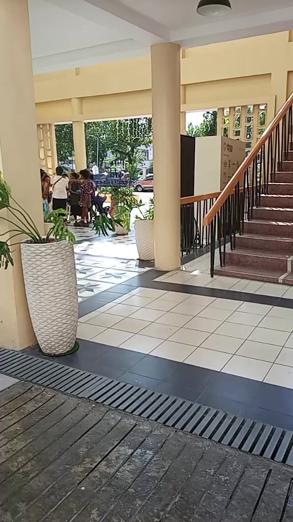 @LADY GUARD NANG BUHAY Mo