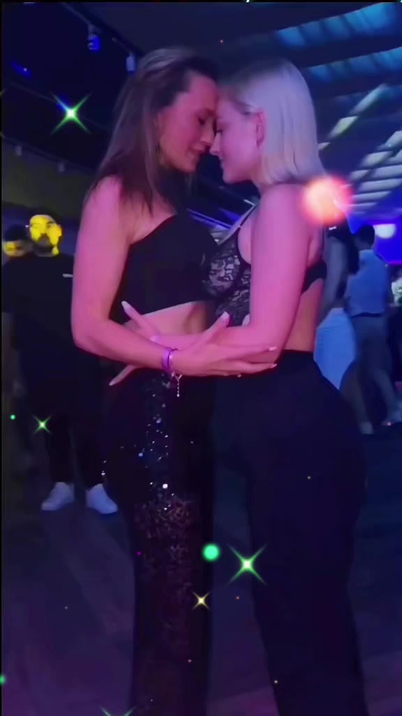 @Carla❤️👑🌍🏳️🌈